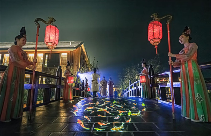 泡湯時代   國內(nèi)新開溫泉度假酒店設(shè)計大盤點(diǎn)