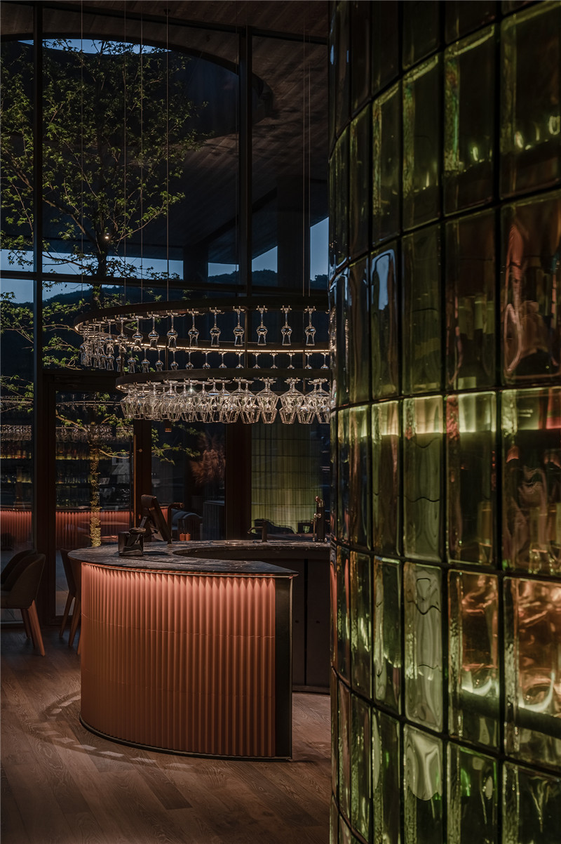 烏克蘭艾米麗大酒店Terra餐廳設計方案